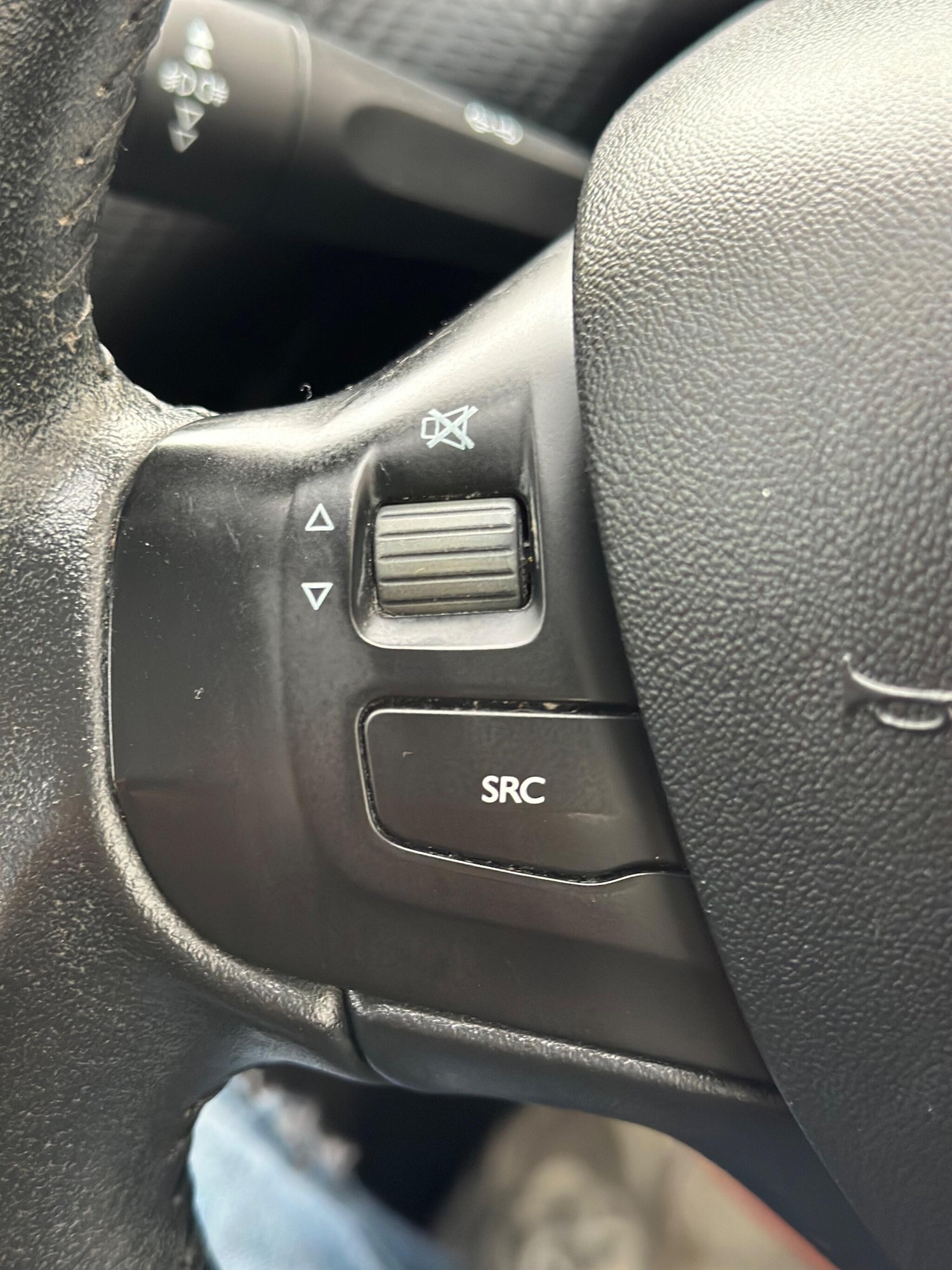 Used Peugeot 2008 2017 for sale - 77320941: Photo 17