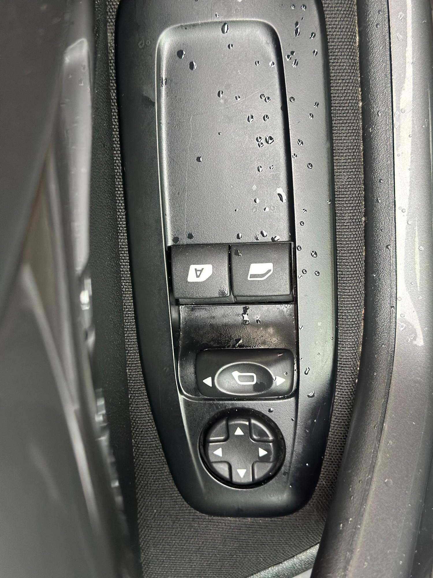 Used Peugeot 2008 2017 for sale - 77320941: Photo 19