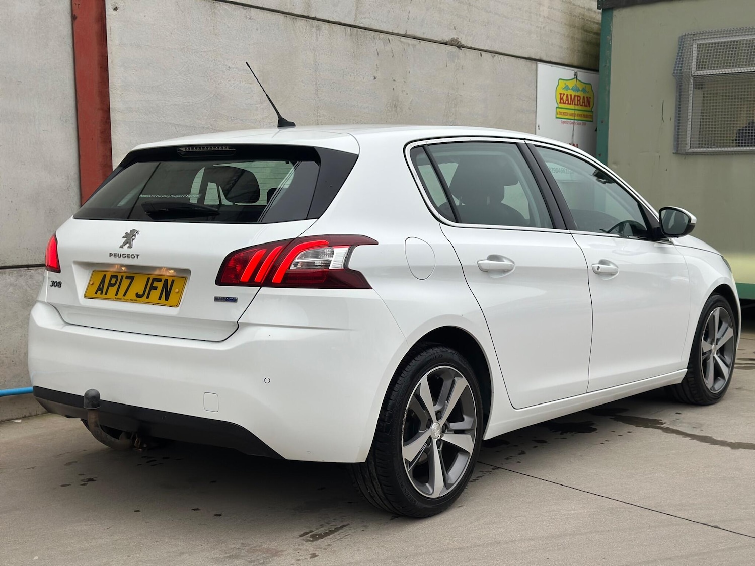 Used Peugeot 308 2017 for sale - 77798976: Photo 10