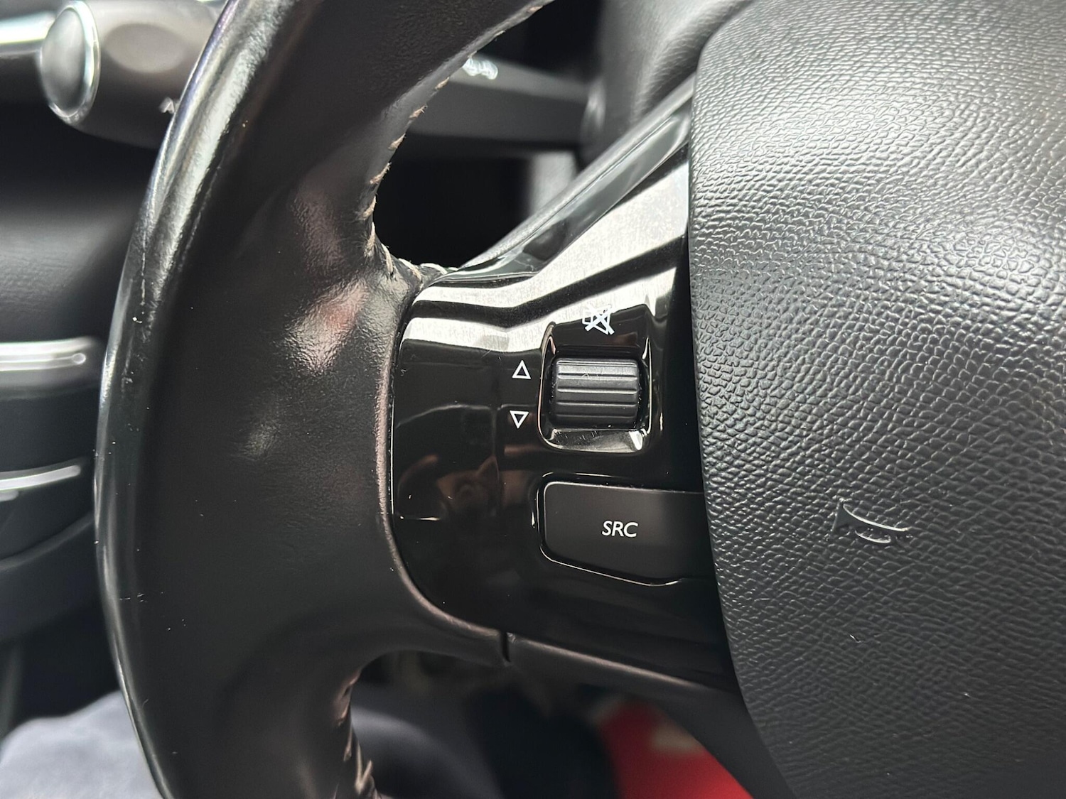 Used Peugeot 308 2017 for sale - 77798976: Photo 22