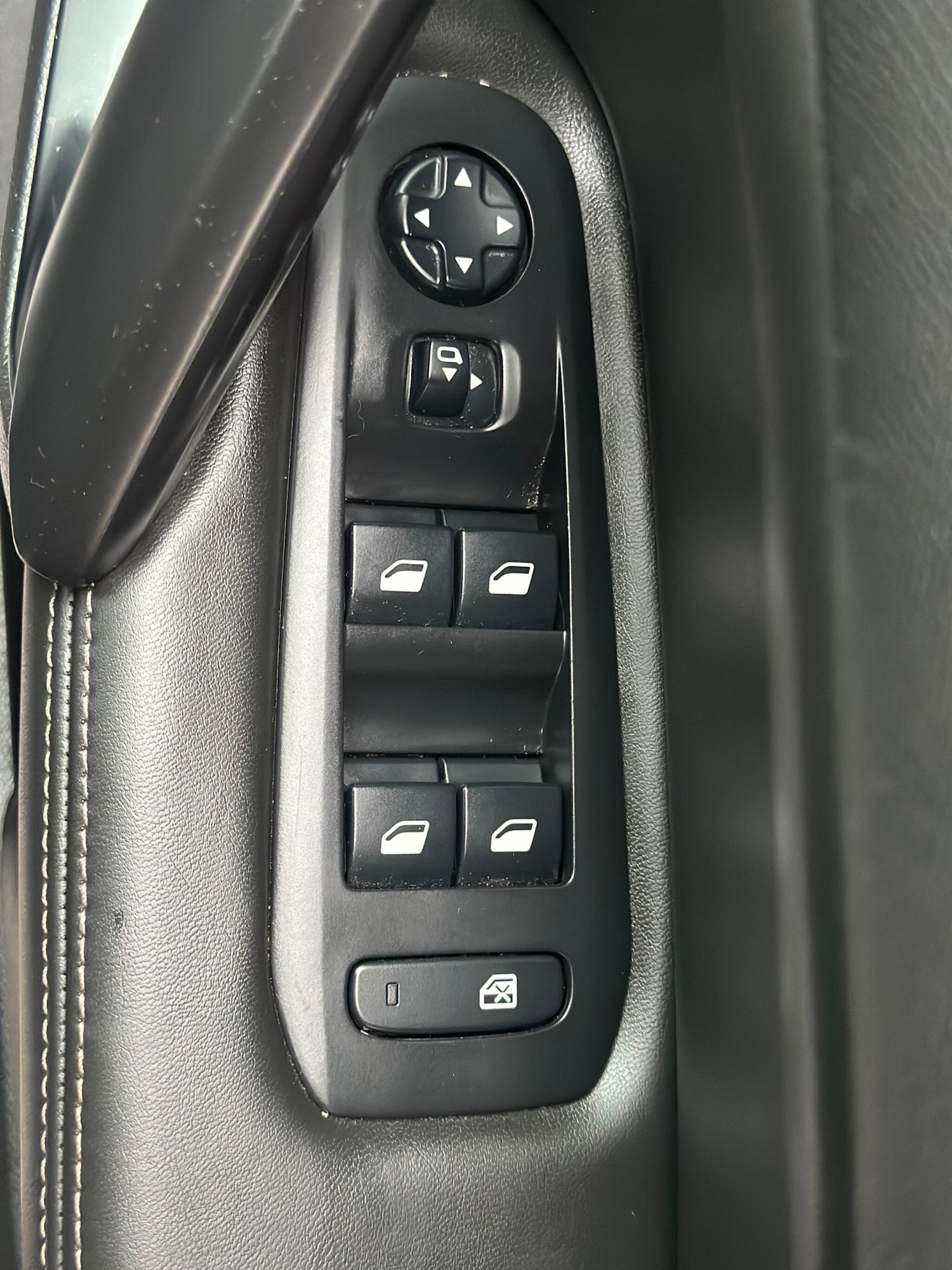 Used Peugeot 308 2017 for sale - 77798976: Photo 25