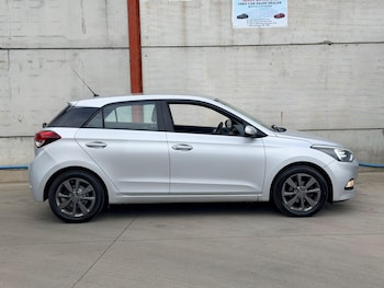 Used Hyundai i20 2015 for sale - 78934497: Photo
