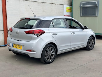 Used Hyundai i20 2015 for sale - 78934497: Photo