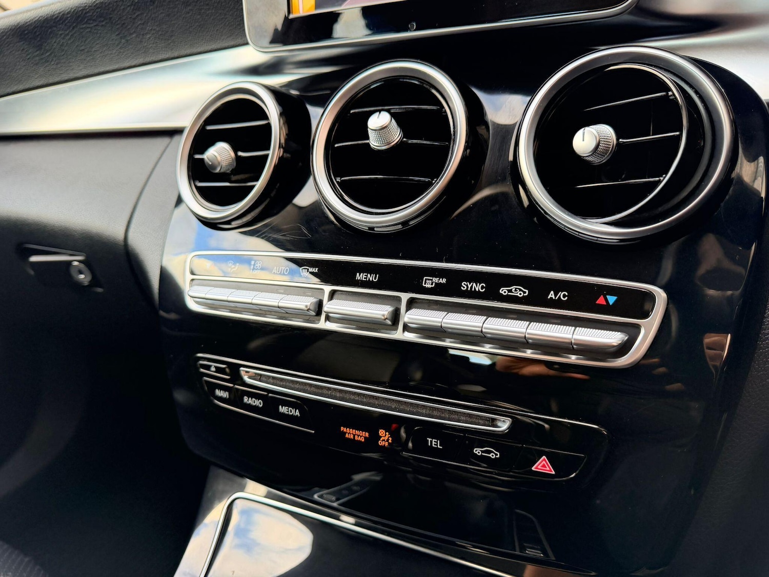 Used Mercedes-Benz C Class 2015 for sale - 76866546: Photo 16