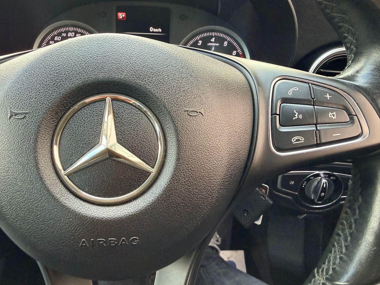 Used Mercedes-Benz C Class 2015 for sale - 76866546: Photo 24