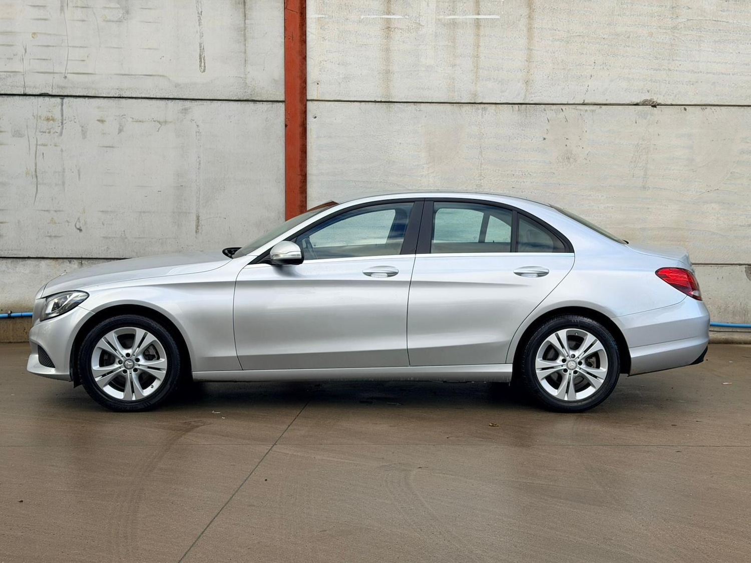 Used Mercedes-Benz C Class 2015 for sale - 76866546: Photo 8