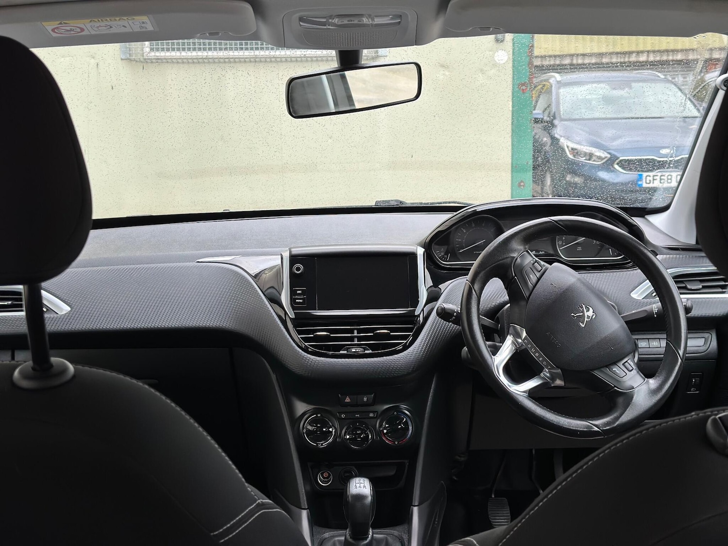 Used Peugeot 2008 2017 for sale - 76997584: Photo 12