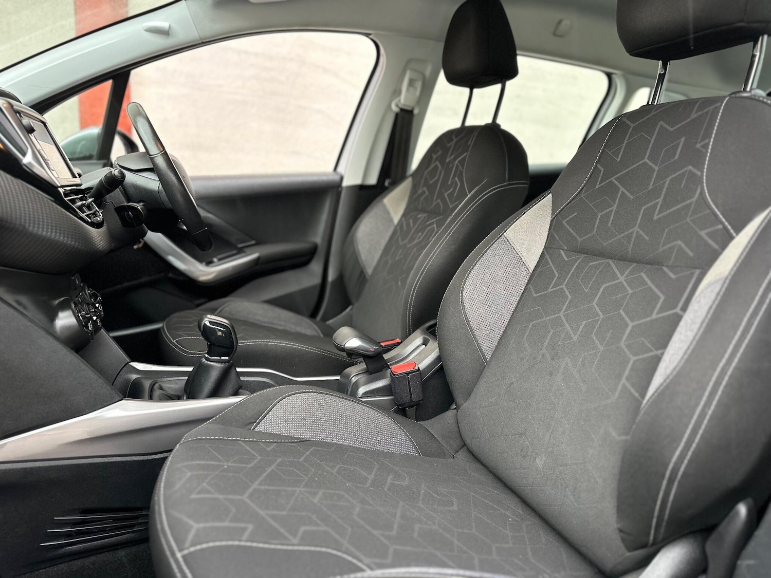 Used Peugeot 2008 2017 for sale - 76997584: Photo 24