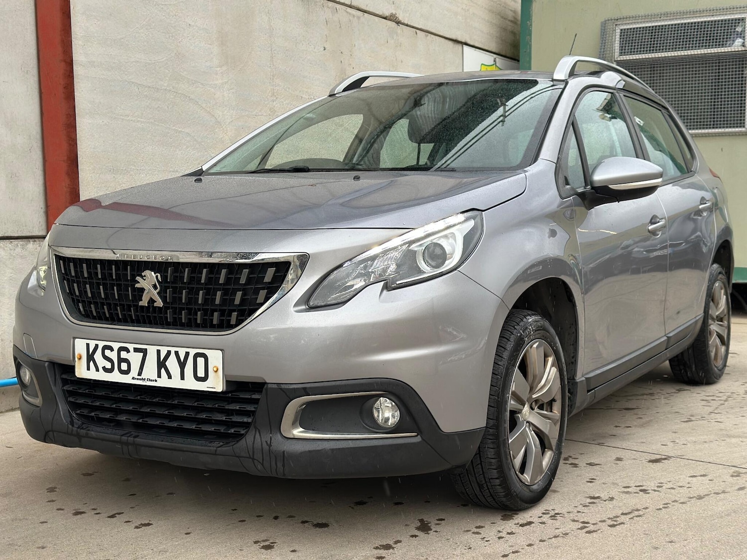 Used Peugeot 2008 2017 for sale - 76997584: Photo 4