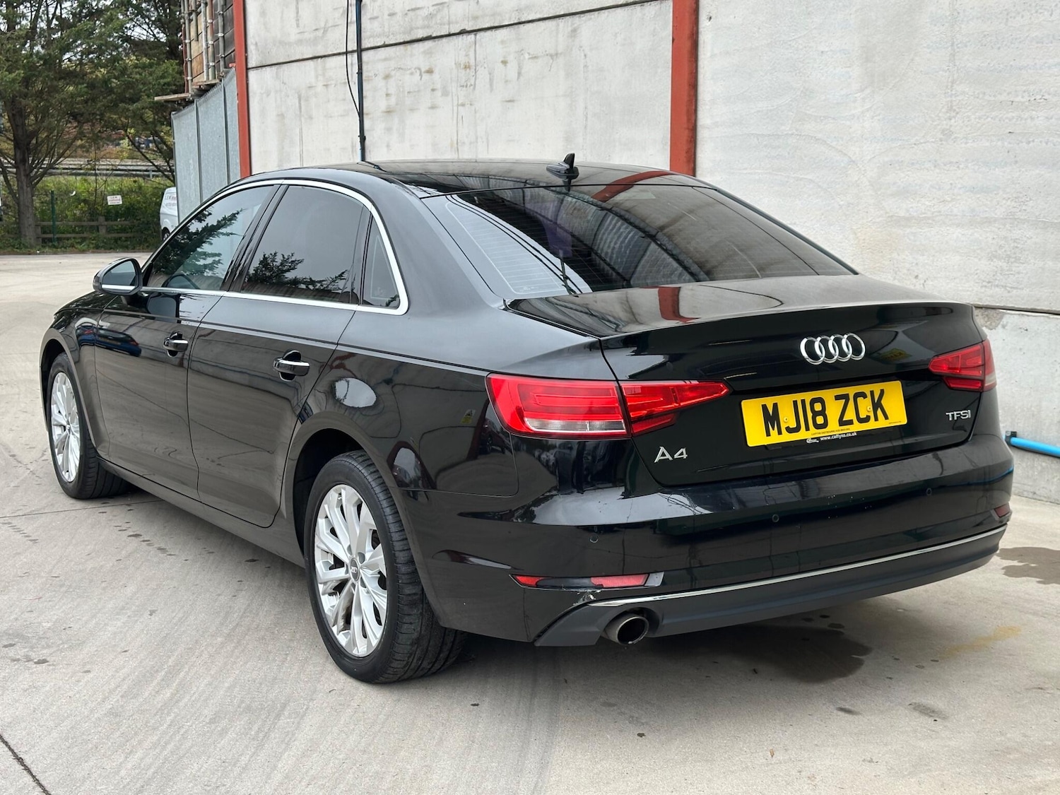 Used Audi A4 2018 for sale - 76269932: Photo 8