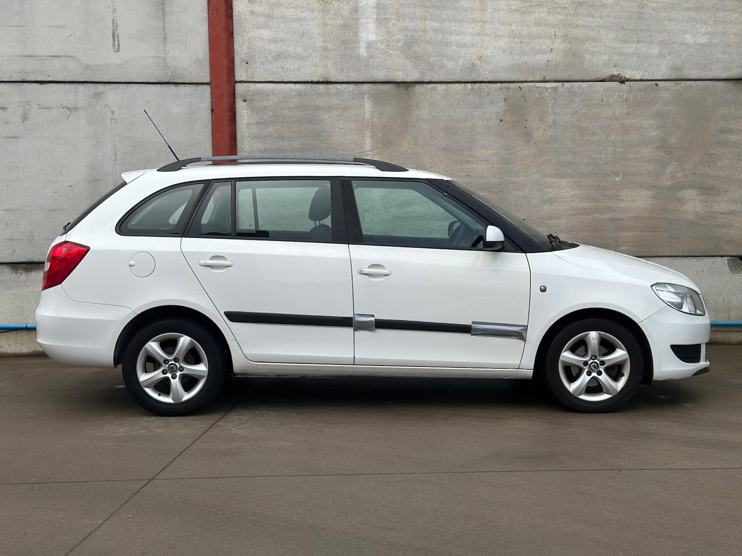 Used Skoda Fabia 2011 for sale - 77320212: Photo 9