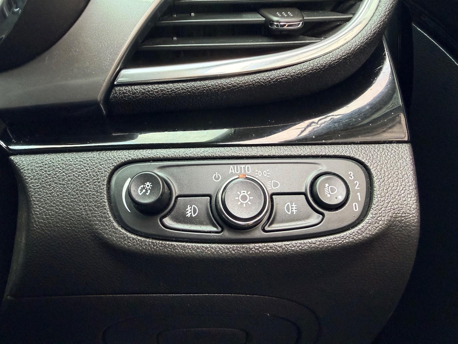 Used Vauxhall Mokka X 2017 for sale - 76766026: Photo 24