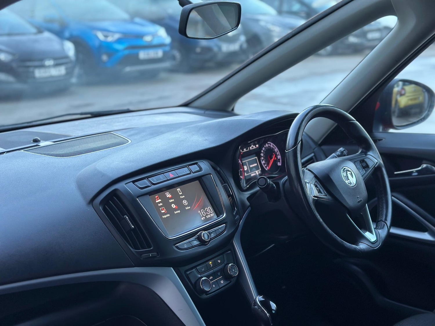 Used Vauxhall Zafira 2015 for sale - 77016025: Photo 11