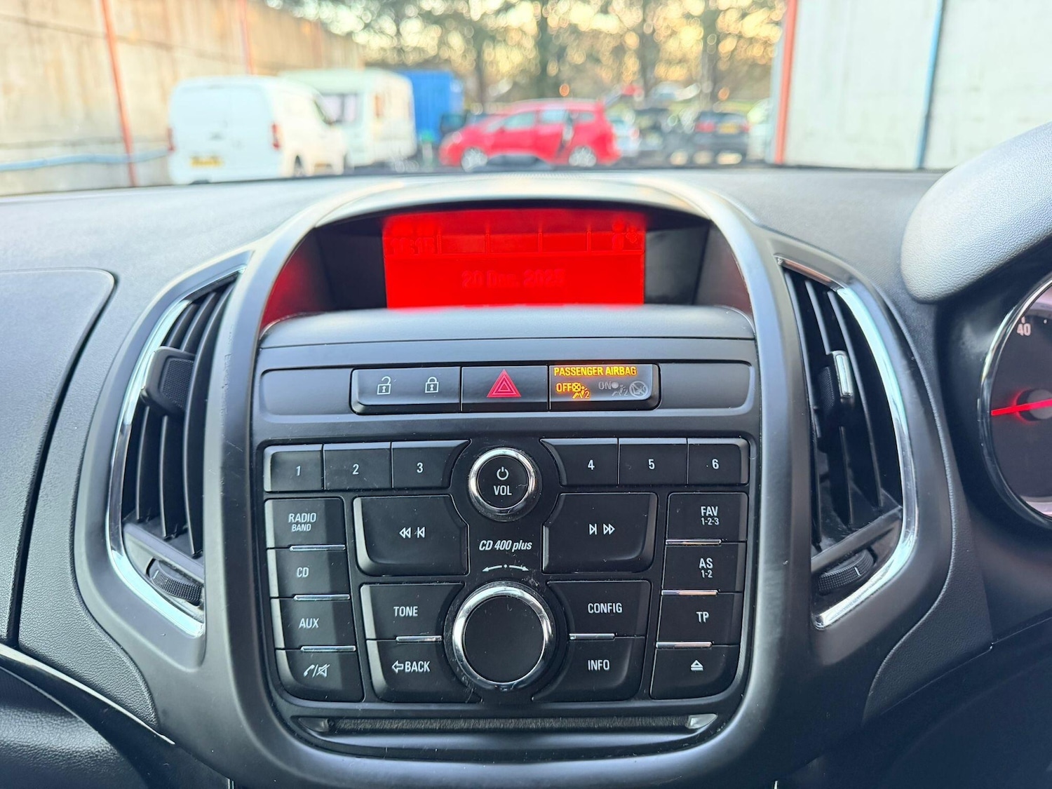 Used Vauxhall Zafira Tourer 2015 for sale - 77016025: Photo 35