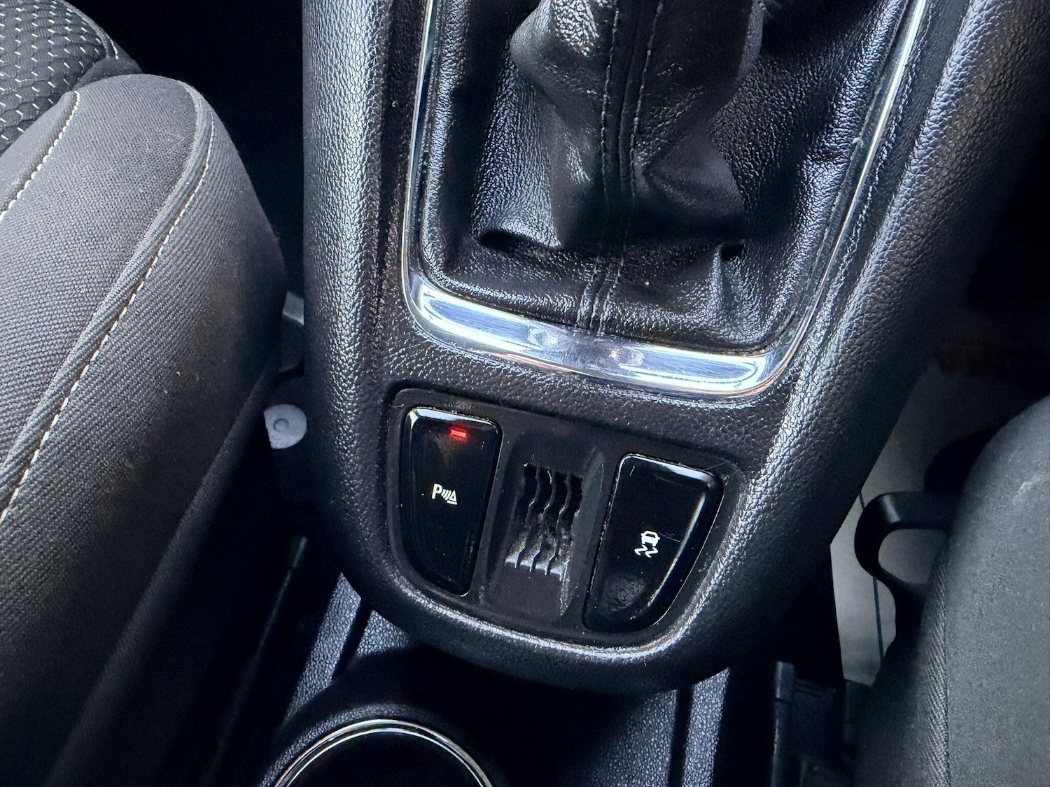 Used Vauxhall Zafira Tourer 2015 for sale - 77016025: Photo 43