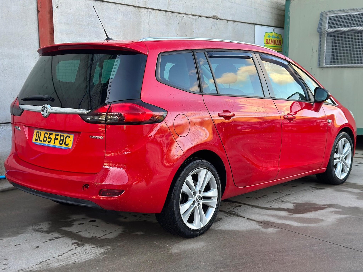 Used Vauxhall Zafira 2015 for sale - 77016025: Photo 8