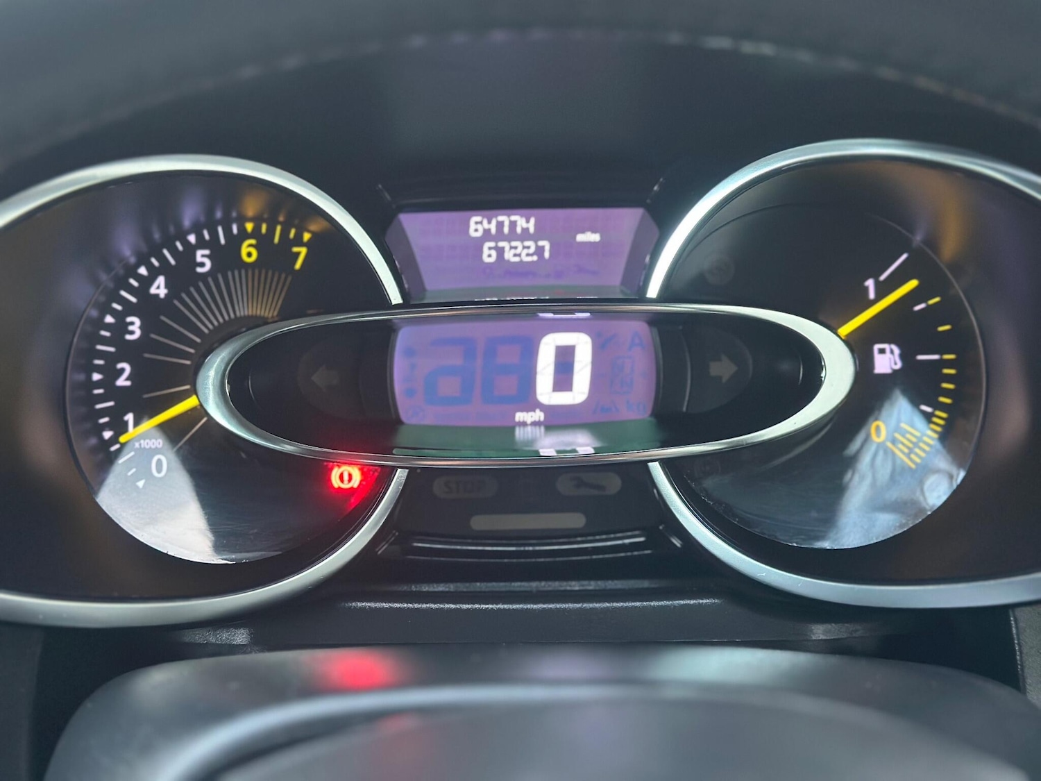 Used Renault Clio 2015 for sale - 76620489: Photo 21