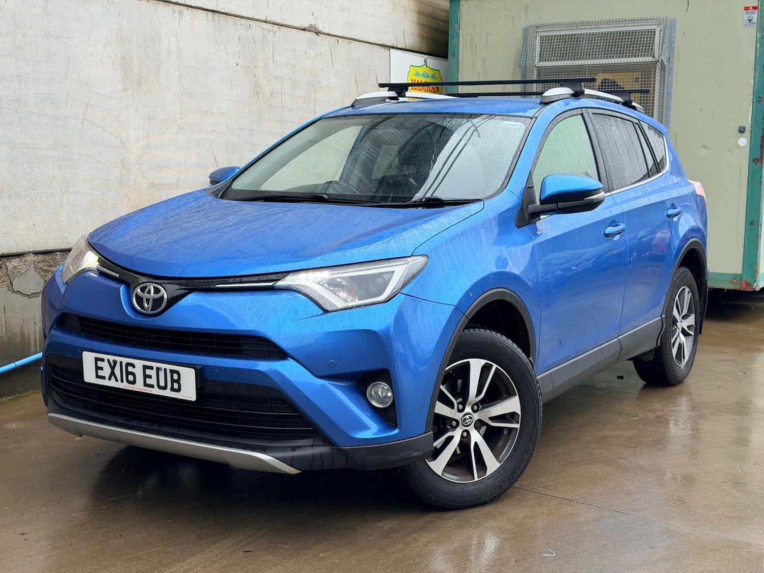 Used Toyota RAV4 2016 for sale - 76759349: Photo 11