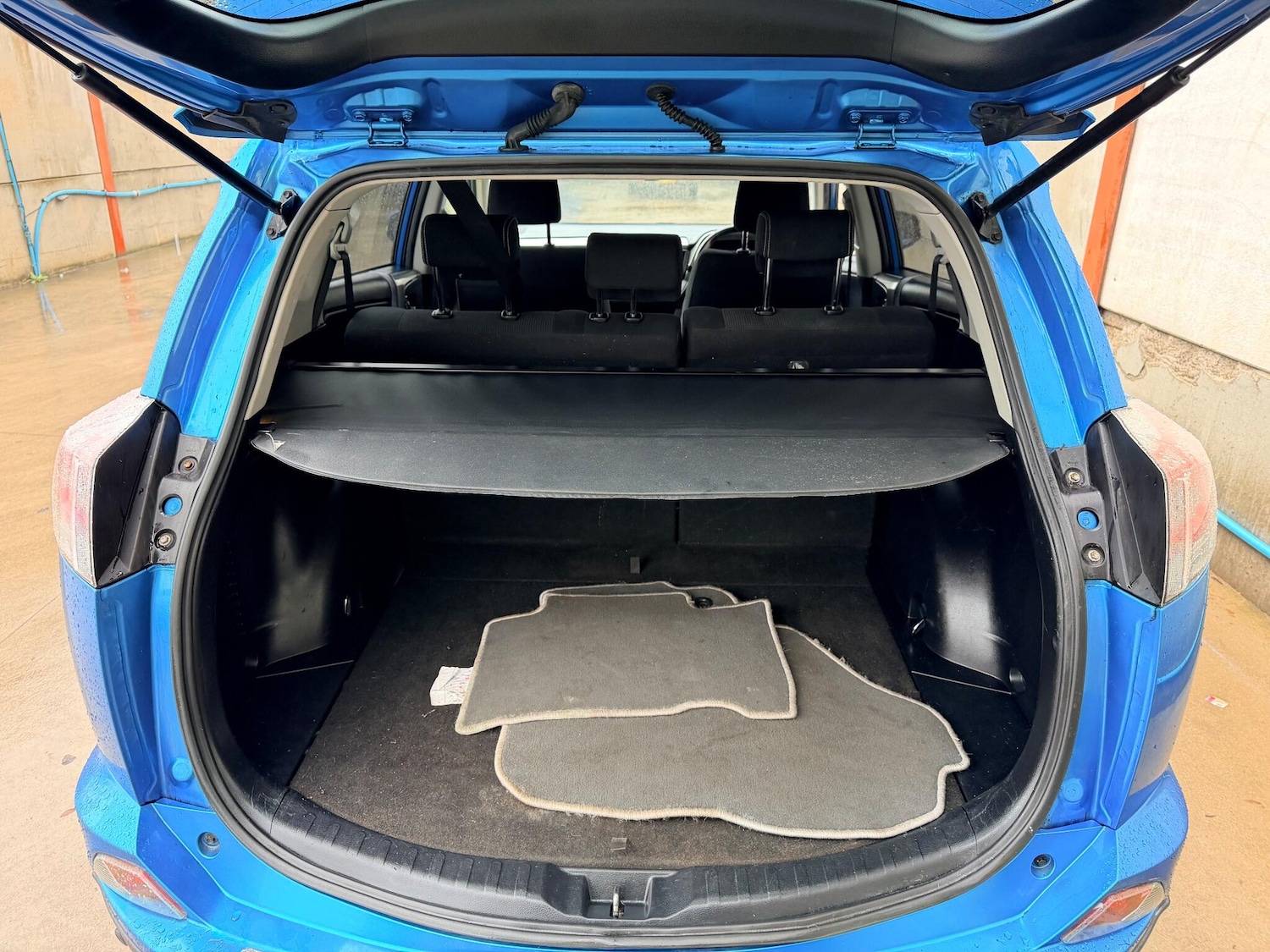 Used Toyota RAV4 2016 for sale - 76759349: Photo 19