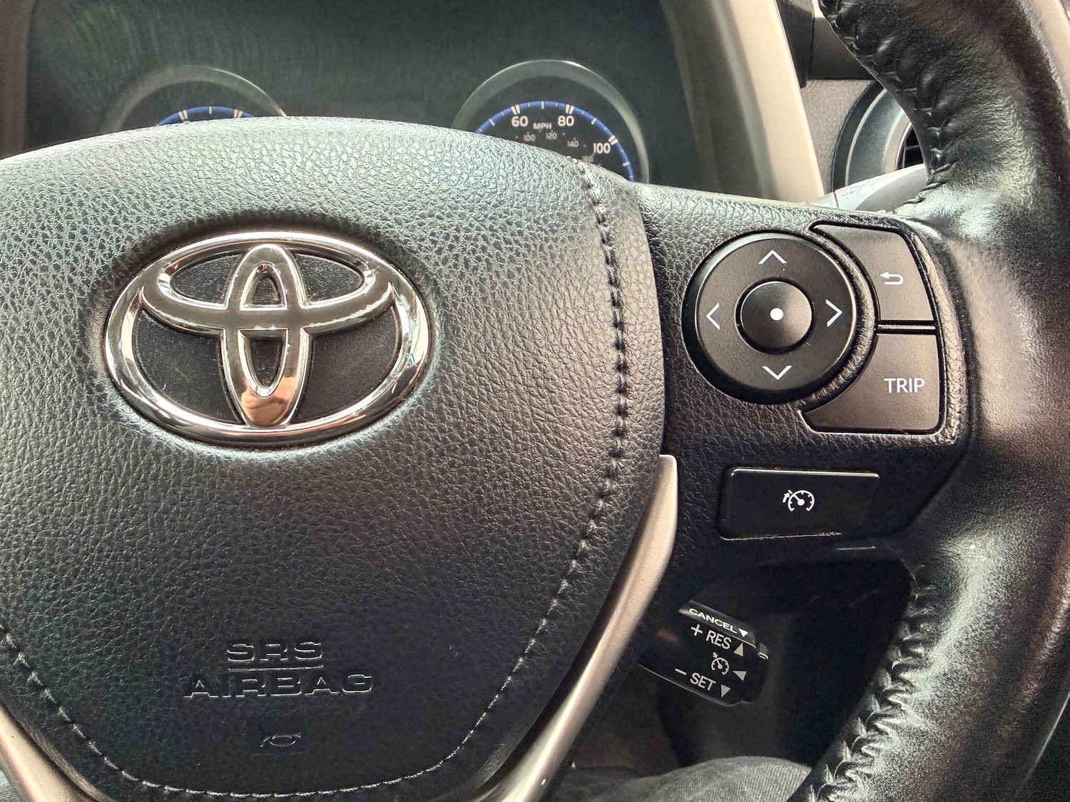 Used Toyota RAV4 2016 for sale - 76759349: Photo 26