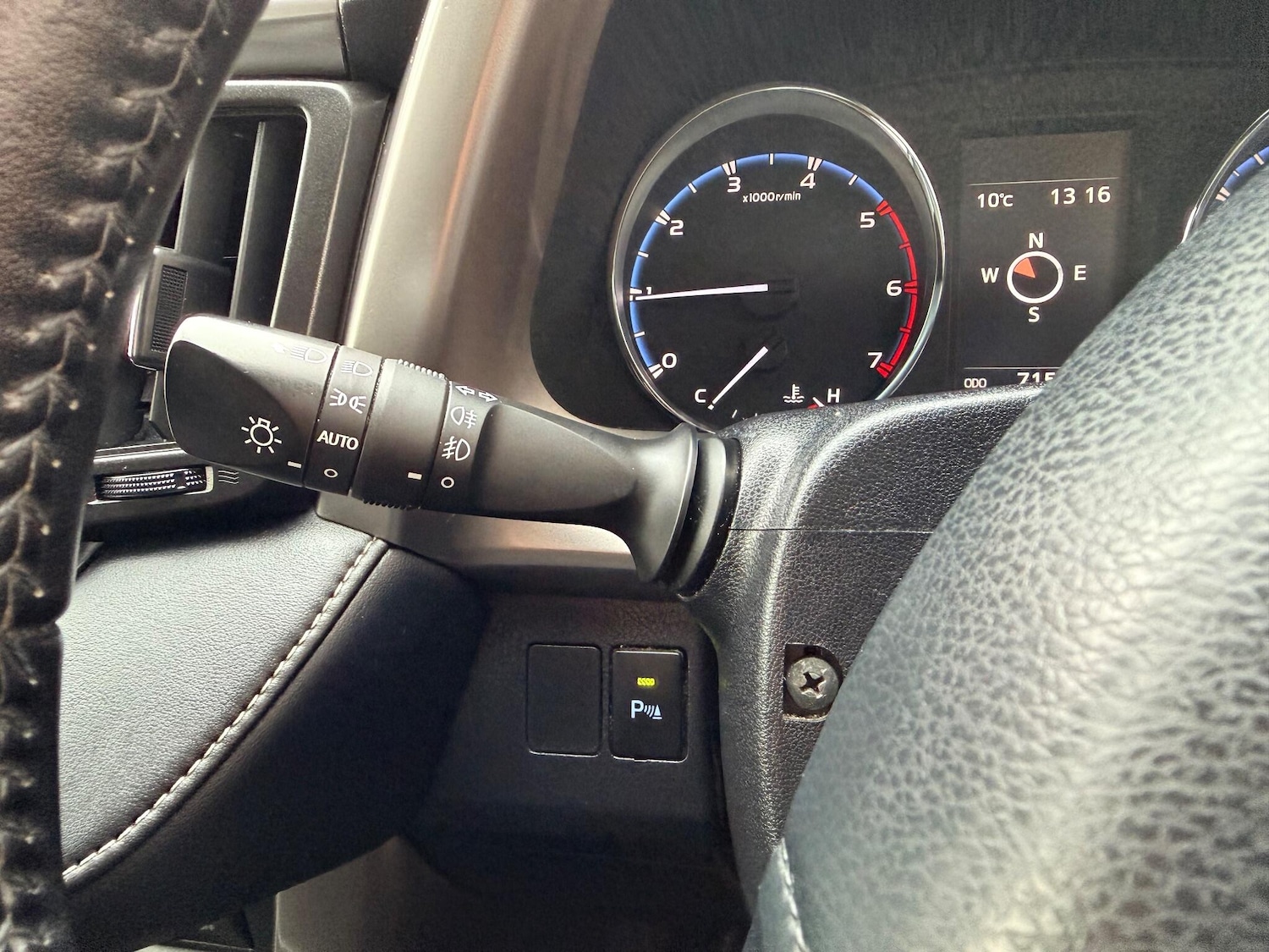 Used Toyota RAV4 2016 for sale - 76759349: Photo 27