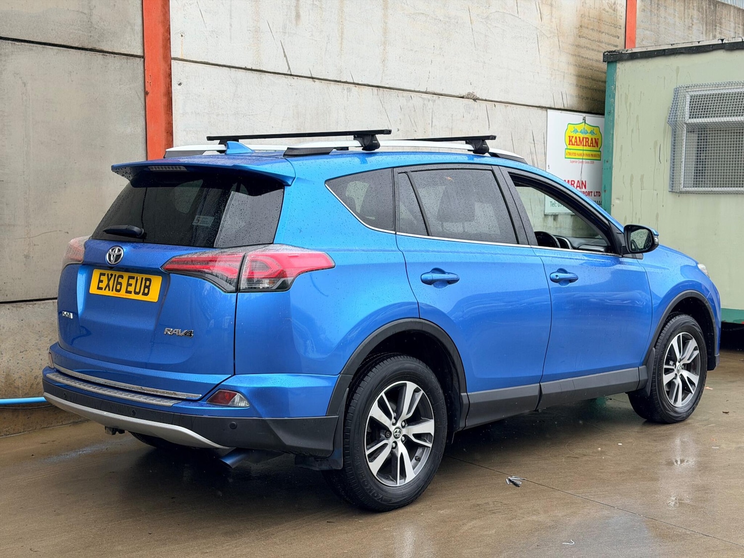 Used Toyota RAV4 2016 for sale - 76759349: Photo 4