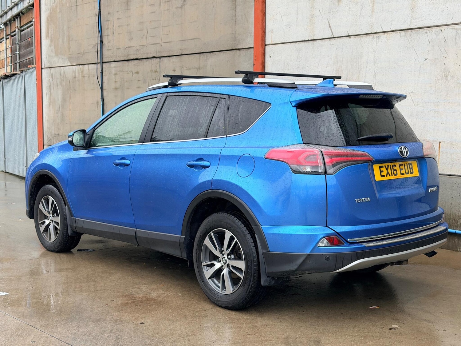 Used Toyota RAV4 2016 for sale - 76759349: Photo 8