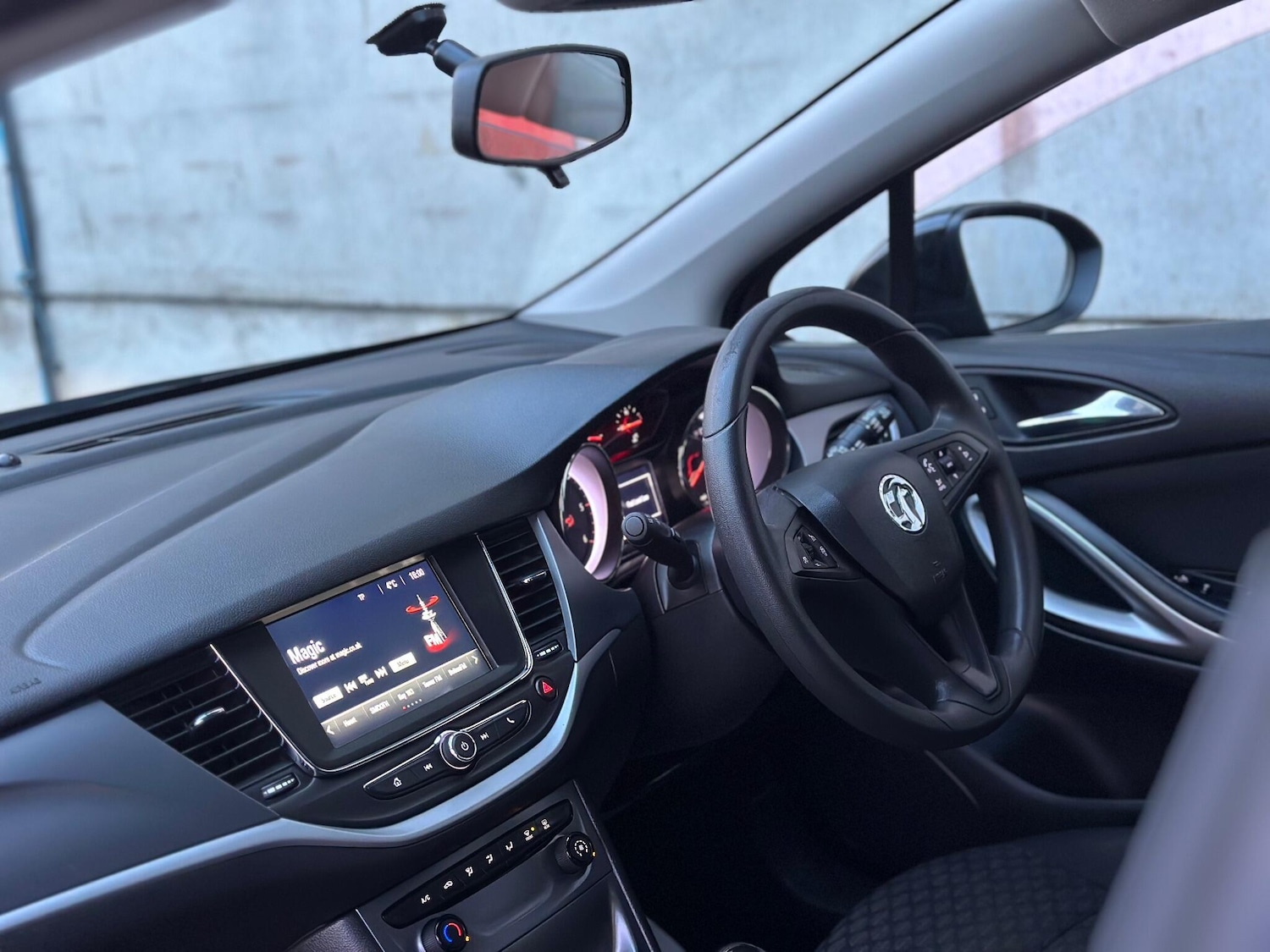 Used Vauxhall Astra 2017 for sale - 77120726: Photo 13