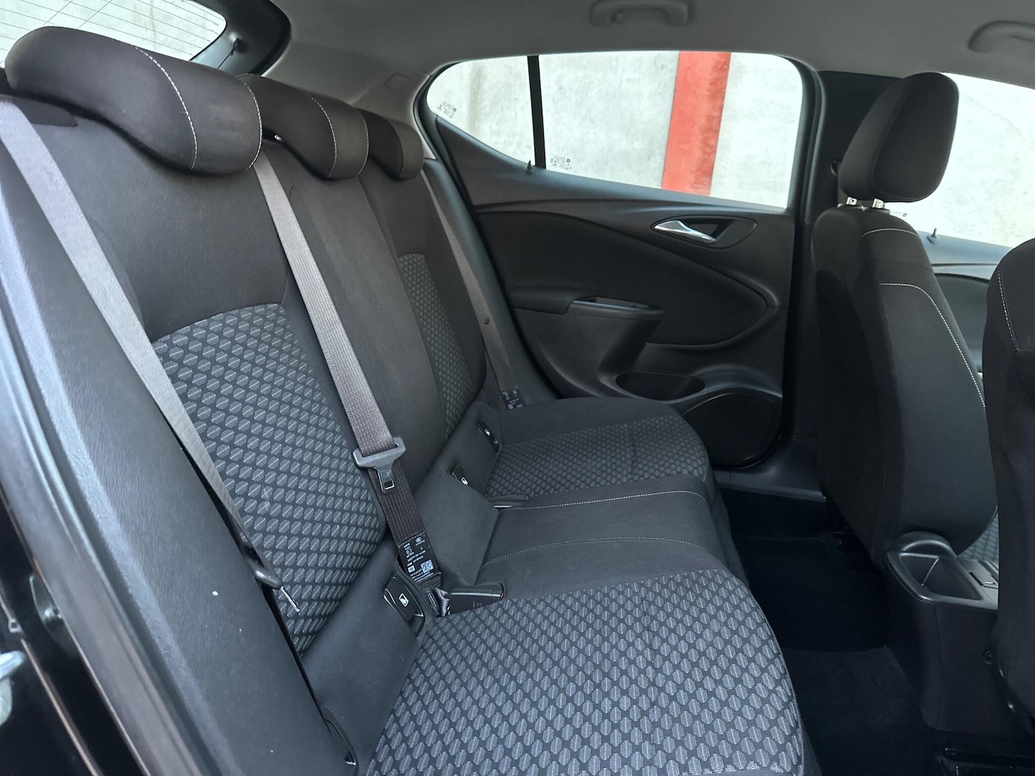 Used Vauxhall Astra 2017 for sale - 77120726: Photo 17