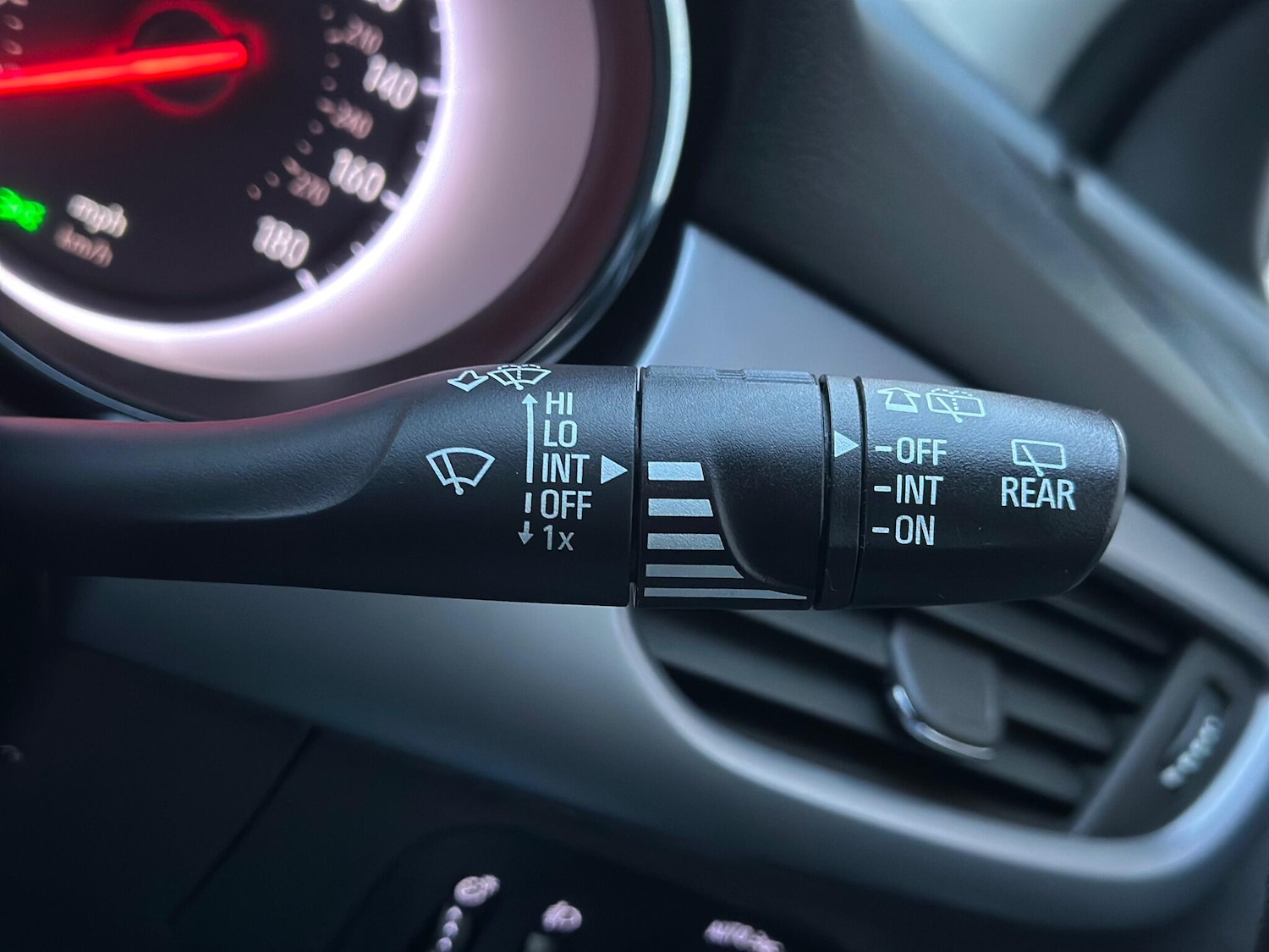 Used Vauxhall Astra 2017 for sale - 77120726: Photo 18