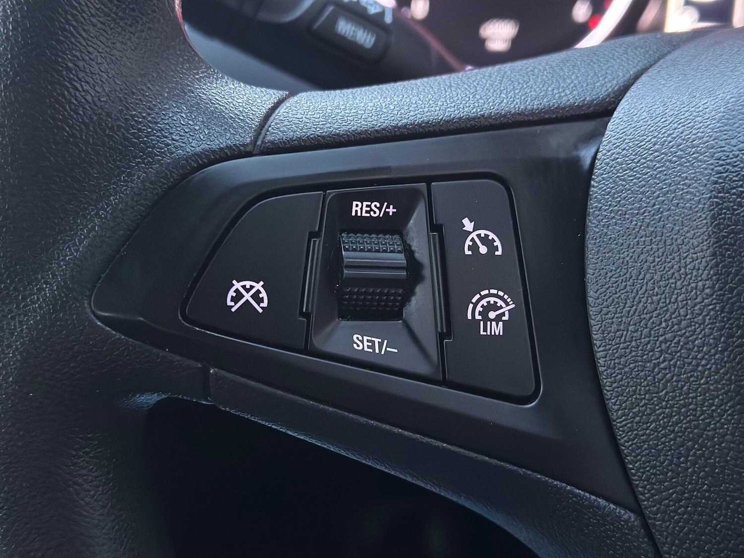 Used Vauxhall Astra 2017 for sale - 77120726: Photo 21