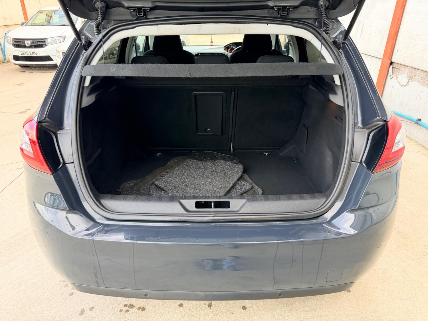 Used Peugeot 308 2016 for sale - 77424707: Photo 19