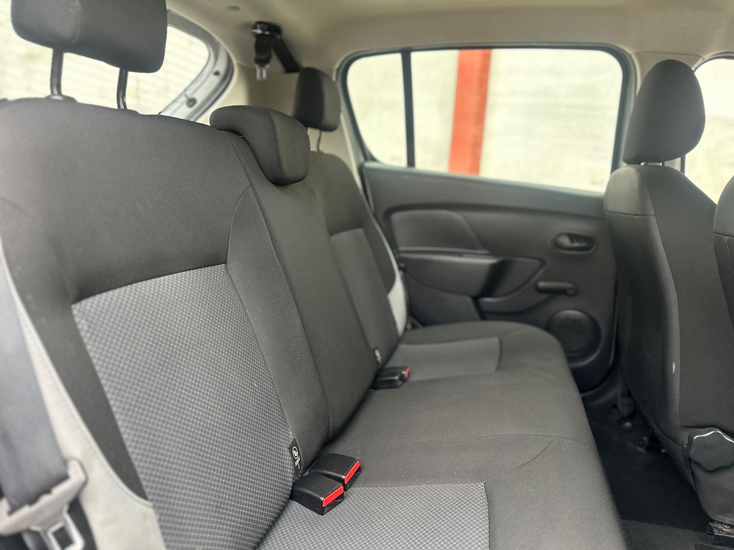 Used Dacia Sandero 2015 for sale - 77637499: Photo 15