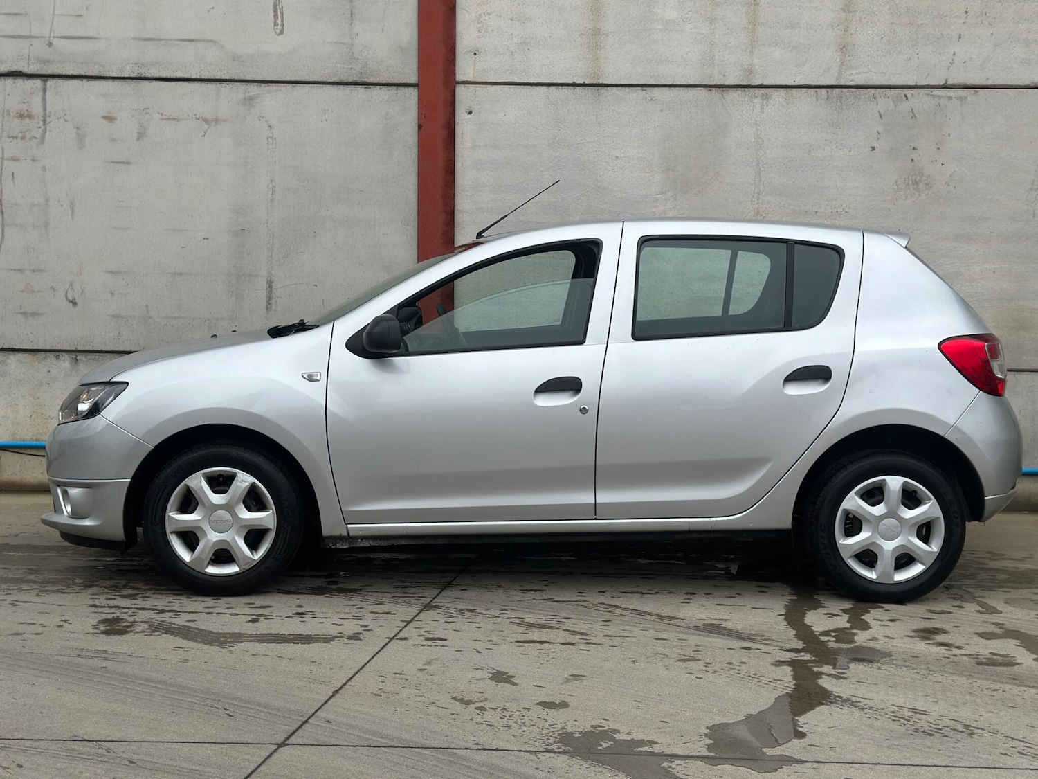 Used Dacia Sandero 2015 for sale - 77637499: Photo 6