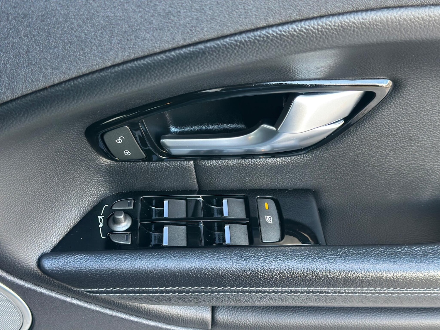 Used Land Rover Range Rover Evoque 2018 for sale - 77278729: Photo 24