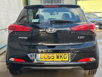 Used Hyundai i20 2015 for sale - 76886614: Photo