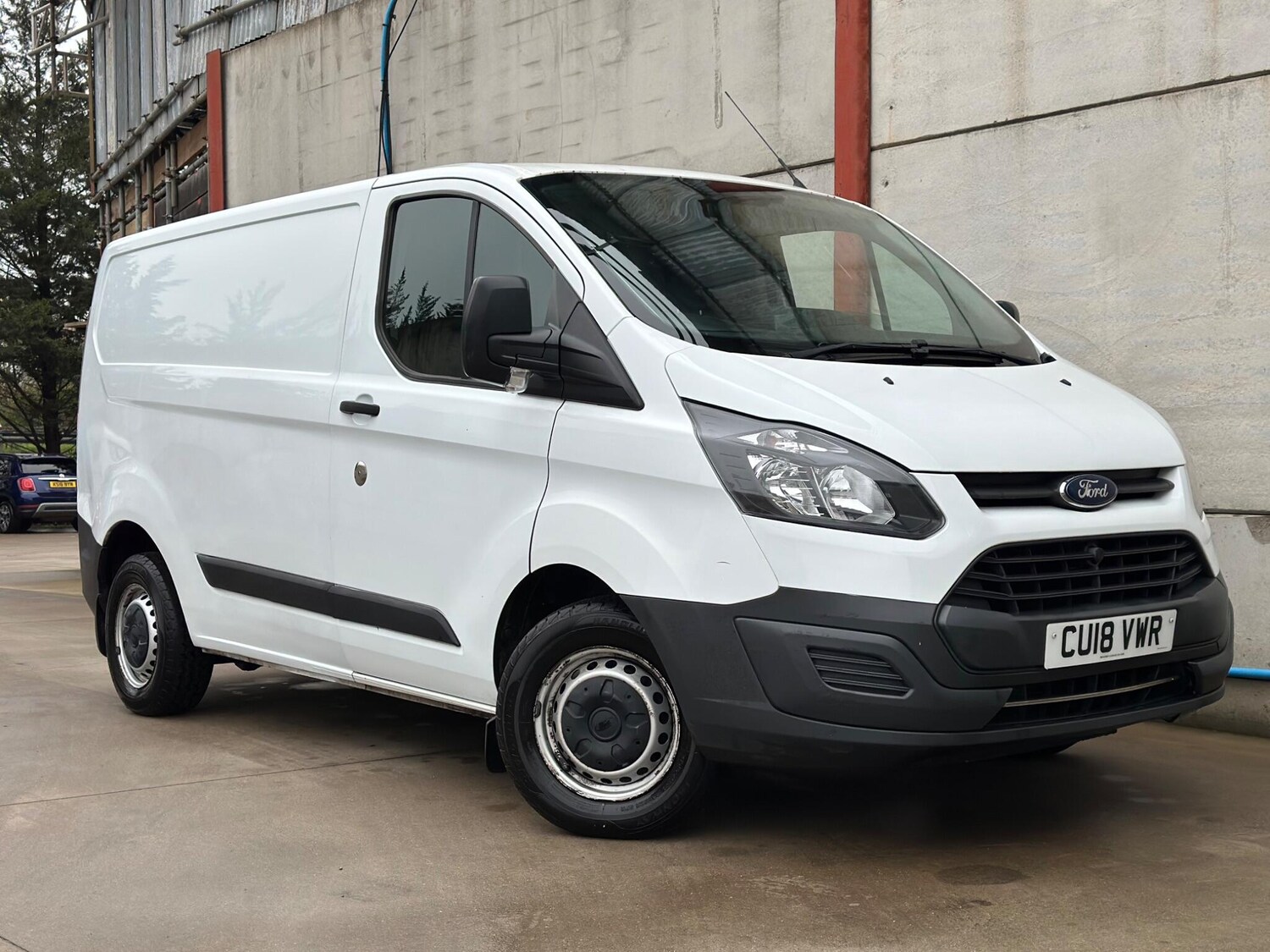 Used Ford Transit Custom 2018 for sale - 77793677: Photo 2