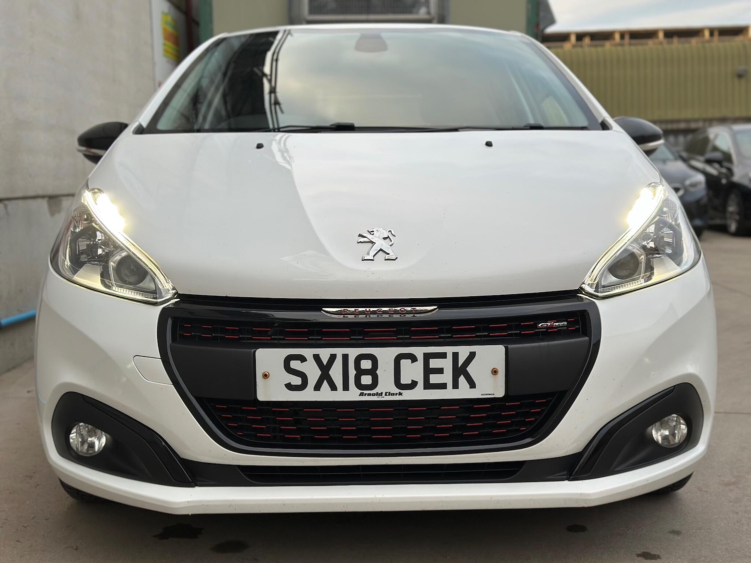 Used Peugeot 208 2018 for sale - 76388233: Photo 3