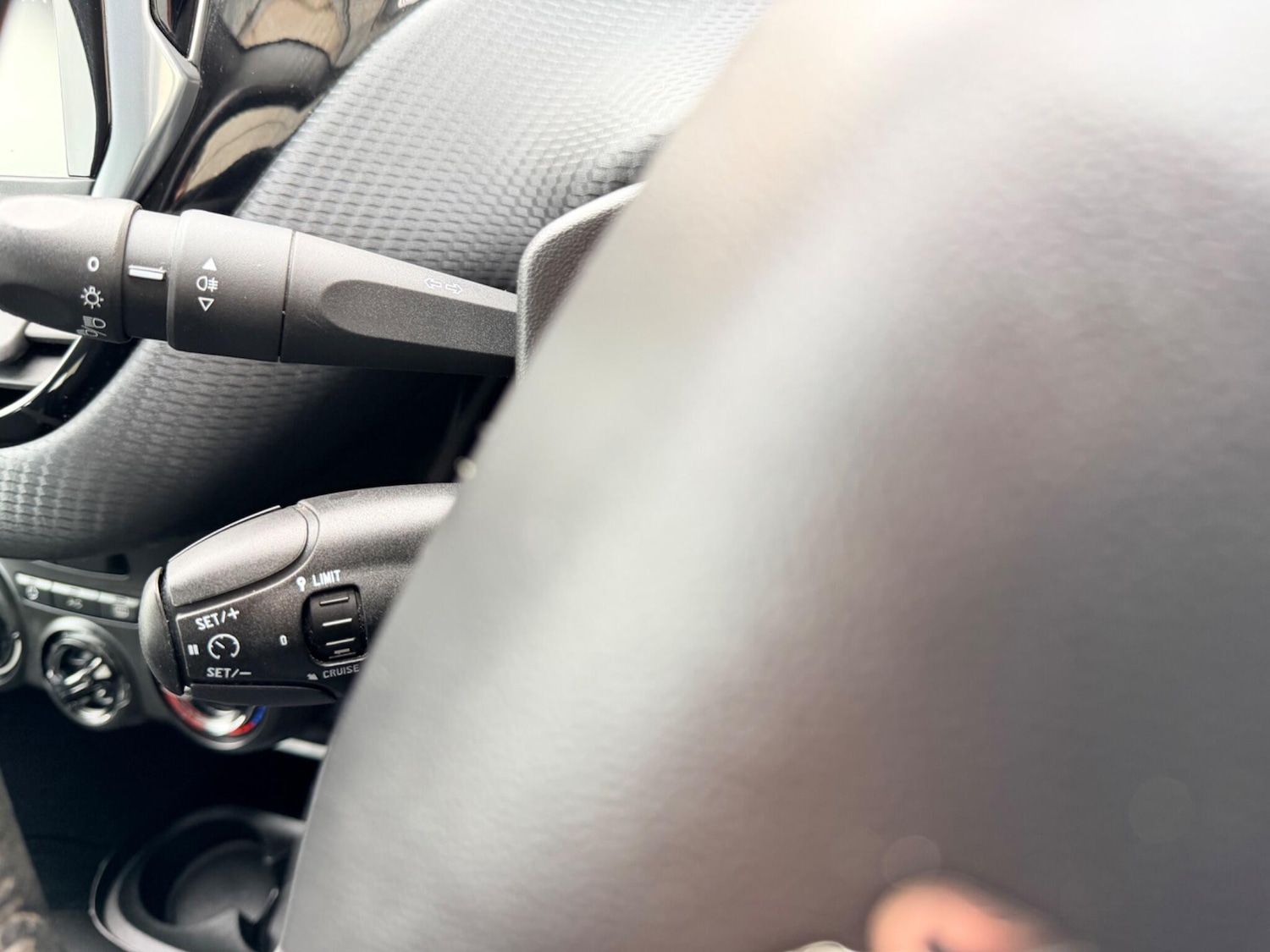 Used Peugeot 208 2016 for sale - 77799128: Photo 29