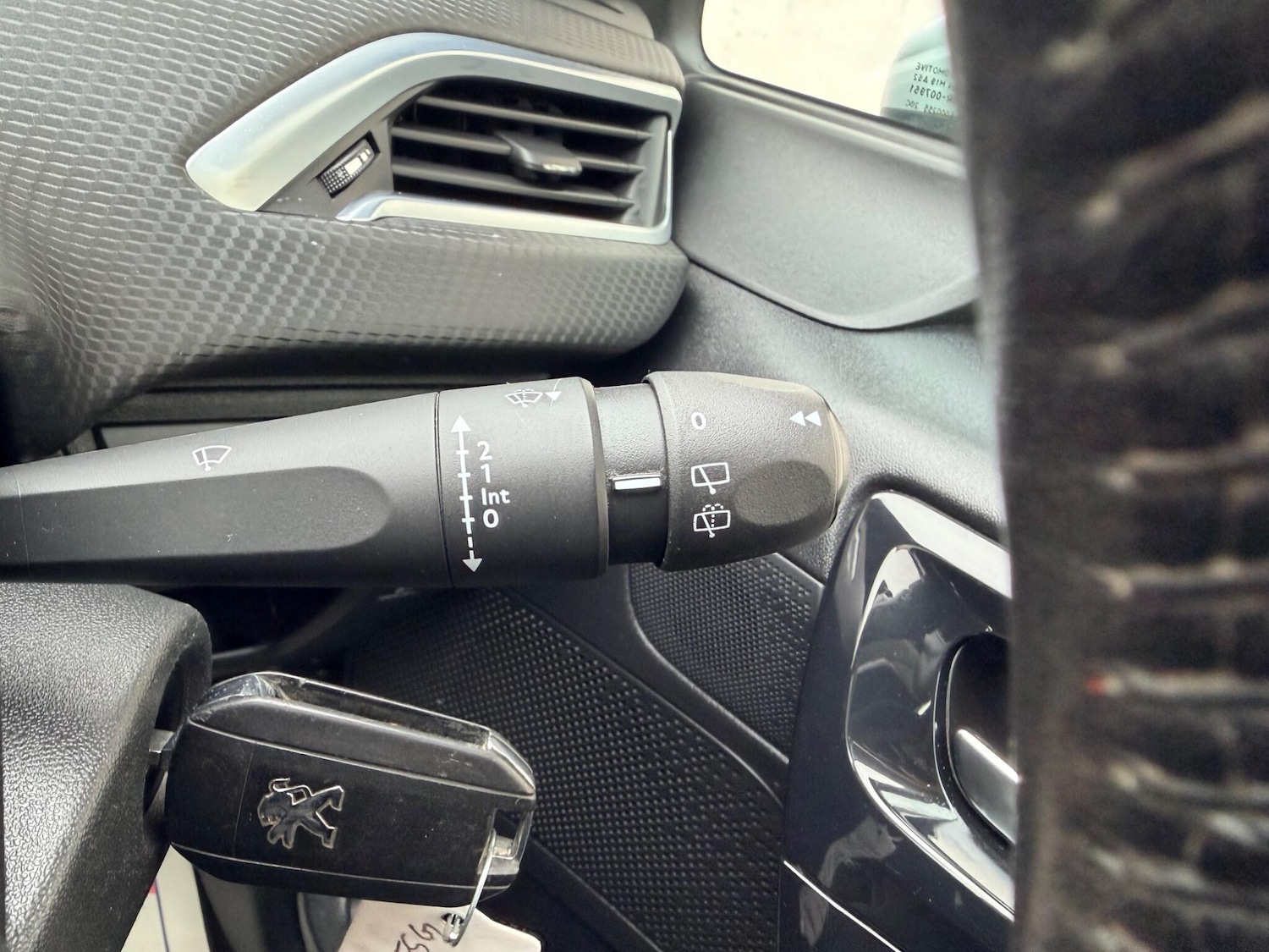 Used Peugeot 208 2016 for sale - 77799128: Photo 30