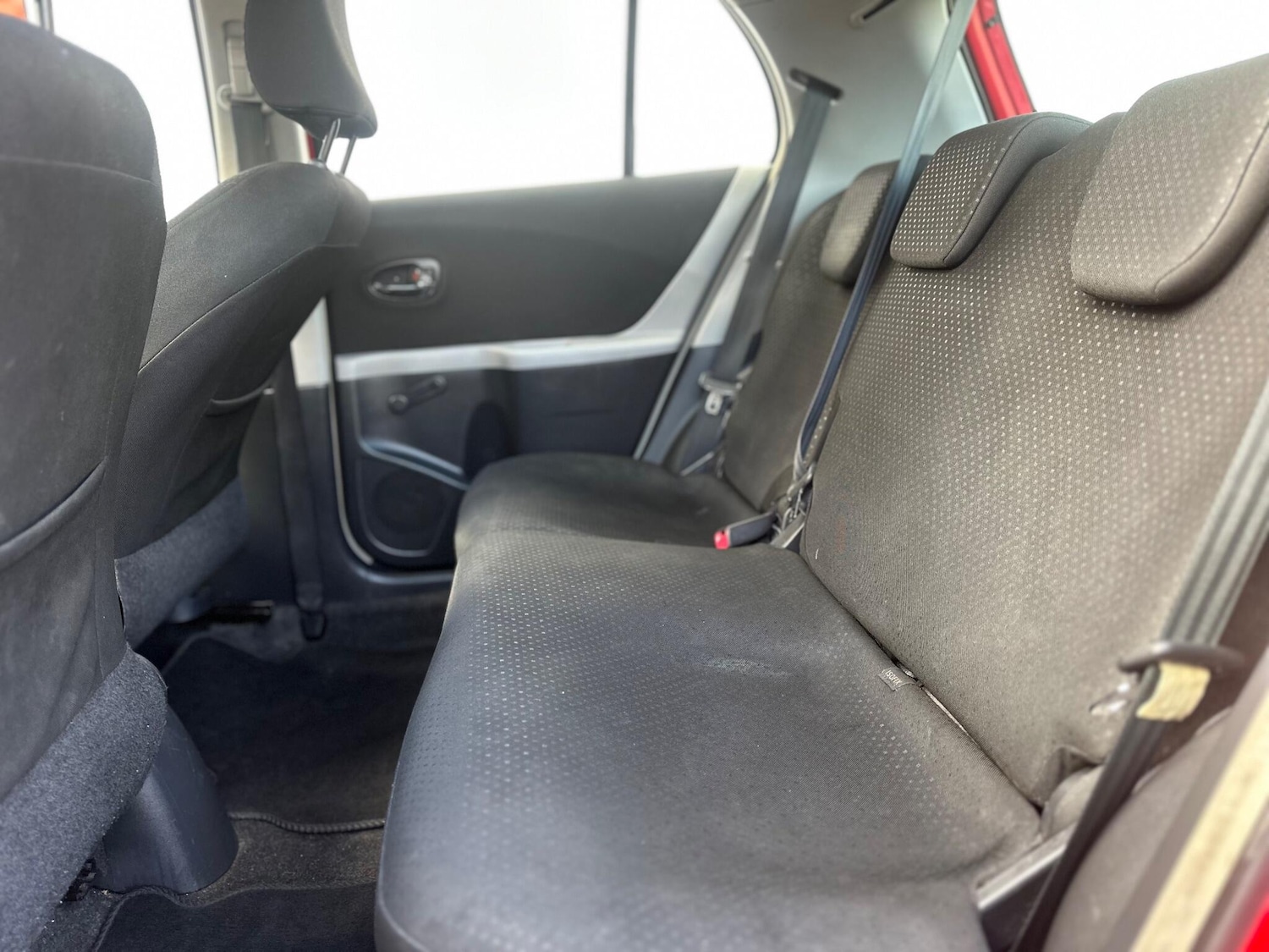 Used Toyota Yaris 2011 for sale - 76765777: Photo 14