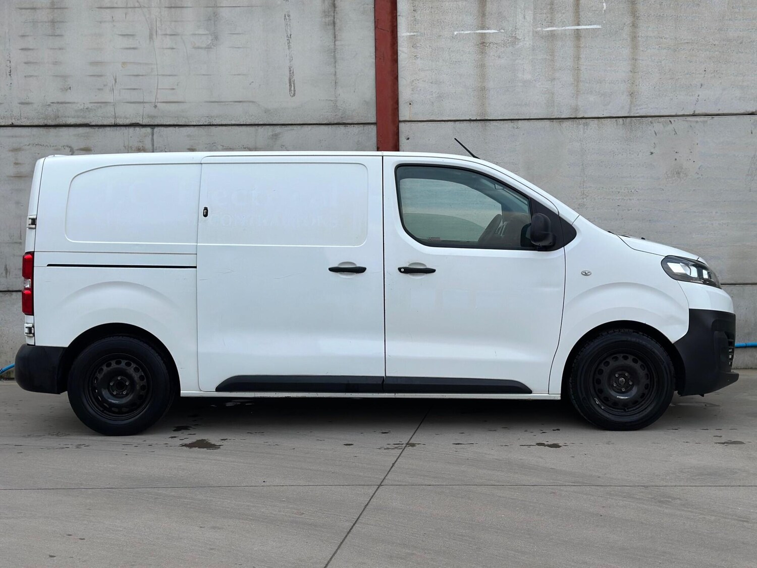 Used Citroen Dispatch 2017 for sale - 77823831: Photo 10