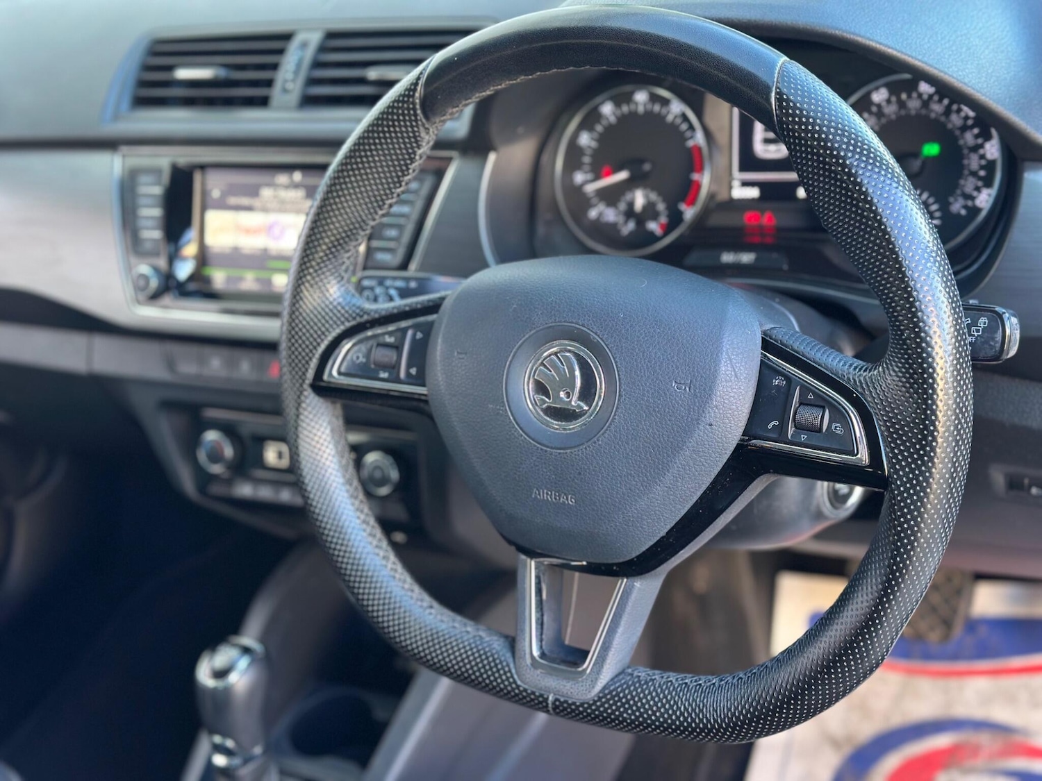 Used Skoda Fabia 2015 for sale - 77940076: Photo 24