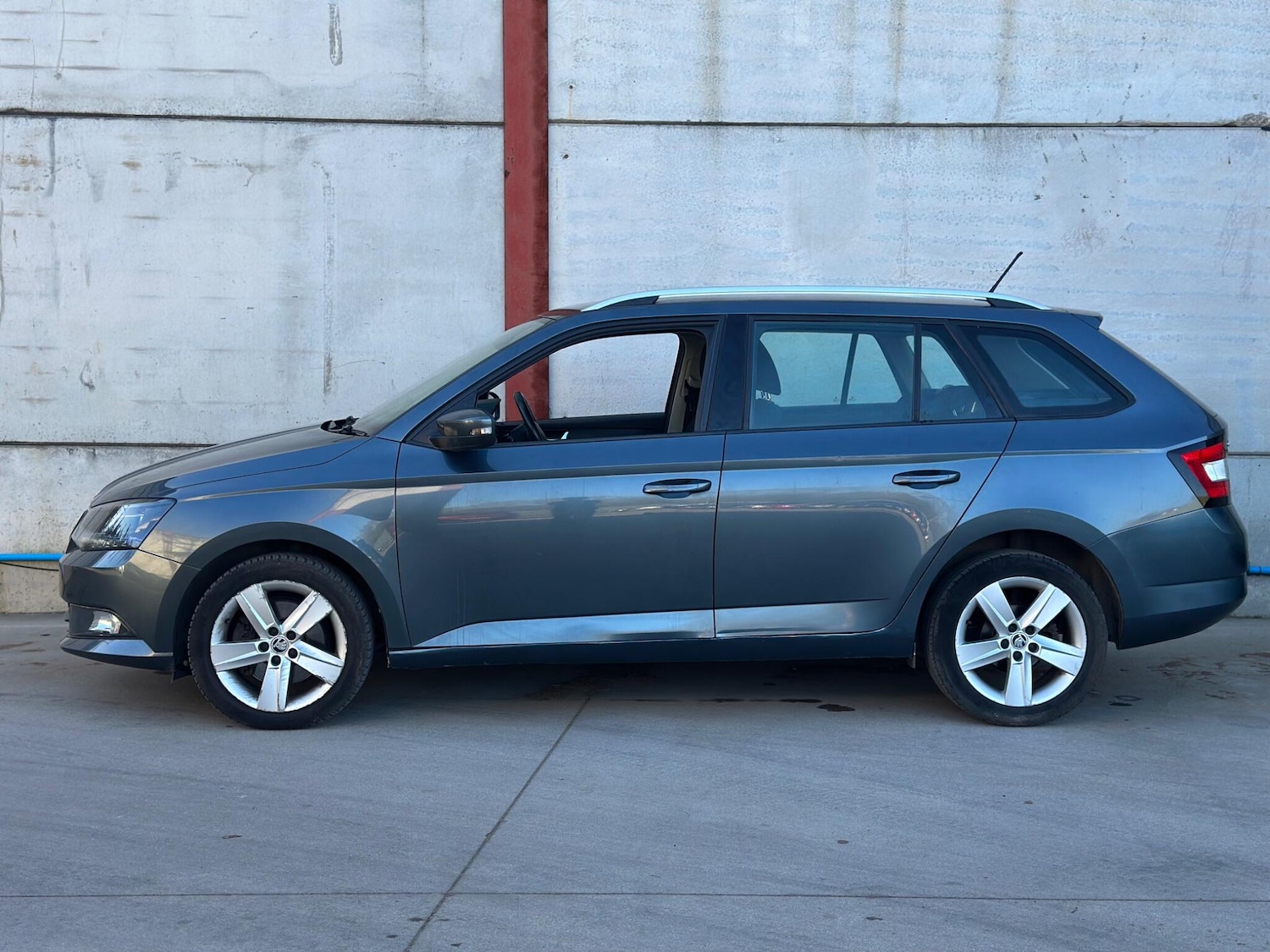 Used Skoda Fabia 2015 for sale - 77940076: Photo 5