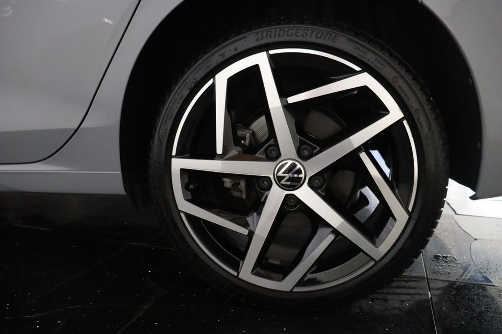 Used Volkswagen Golf 2023 for sale - 76081257: Photo 29