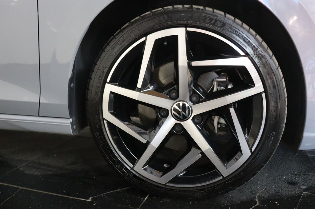 Used Volkswagen Golf 2023 for sale - 76081257: Photo 31