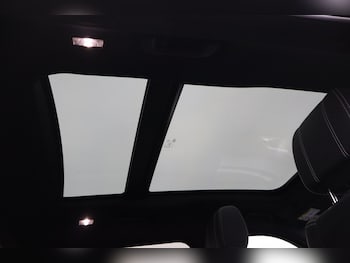 Used Land Rover Range Rover Velar 2022 for sale - 78444994: Photo