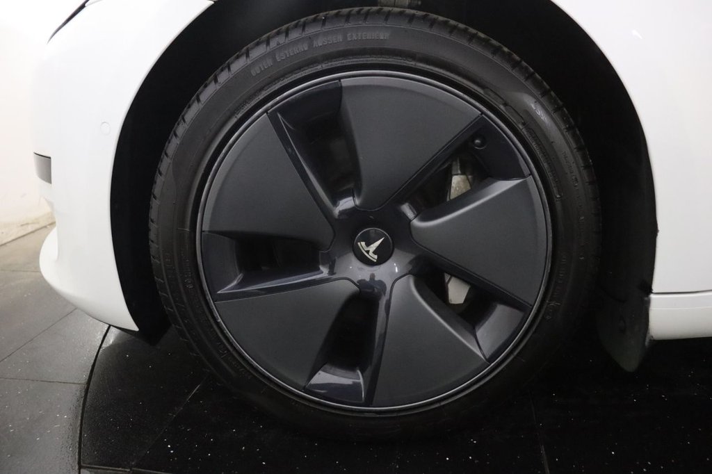 Used Tesla Model 3 2021 for sale - 77936880: Photo 31