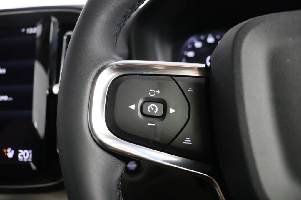 Used Volvo XC40 2022 for sale - 76323296: Photo 24