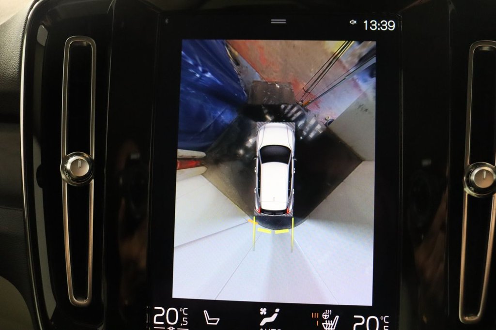 Used Volvo XC40 2022 for sale - 76323296: Photo 8